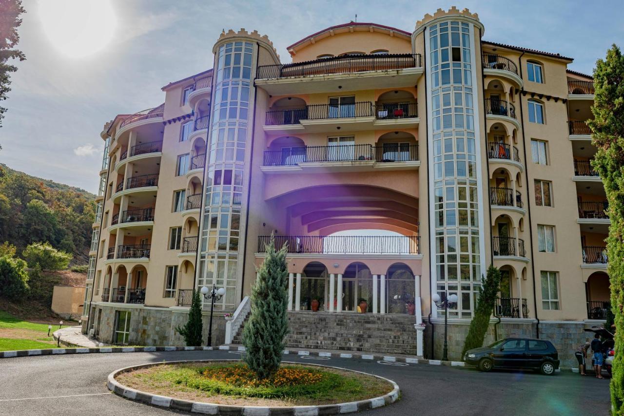 Menada Negresco Apartments Elenite Extérieur photo