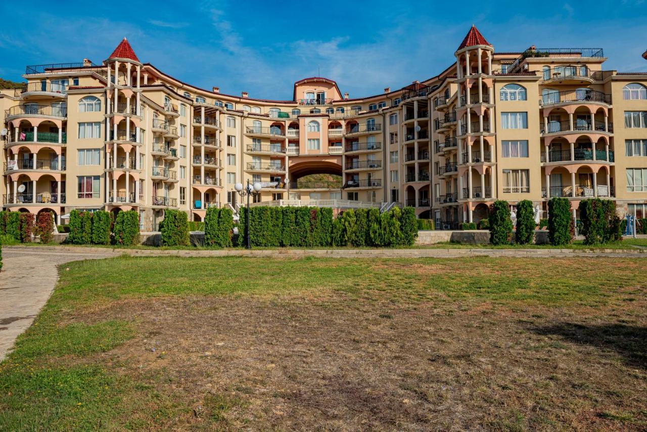Menada Negresco Apartments Elenite Extérieur photo