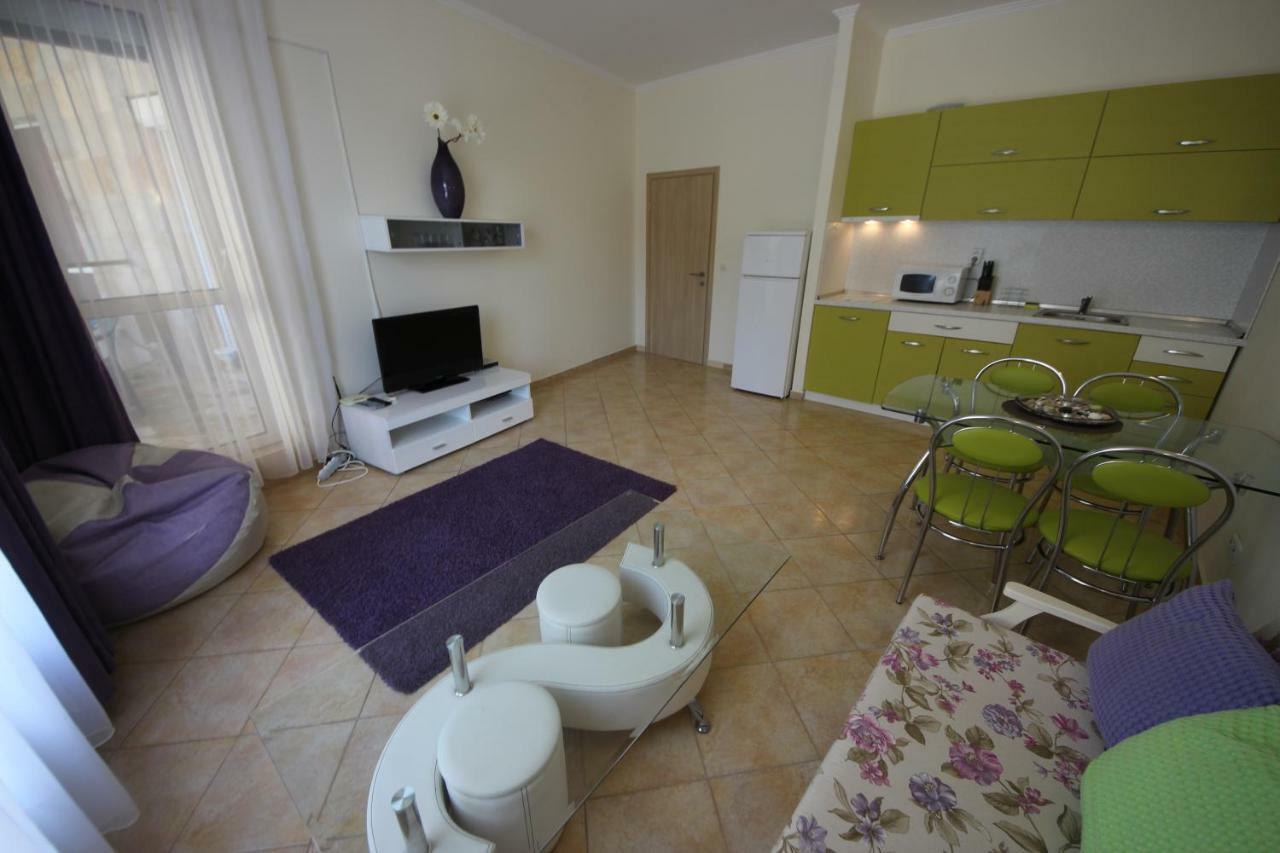 Menada Negresco Apartments Elenite Extérieur photo
