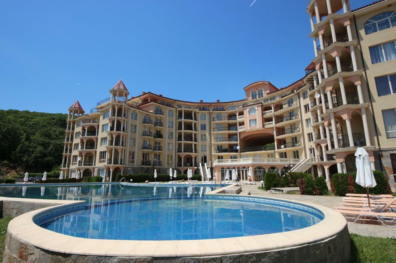 Menada Negresco Apartments Elenite Extérieur photo